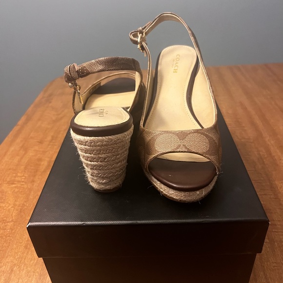 Like new, Coach wedges, size 7 - Picture 3 of 8